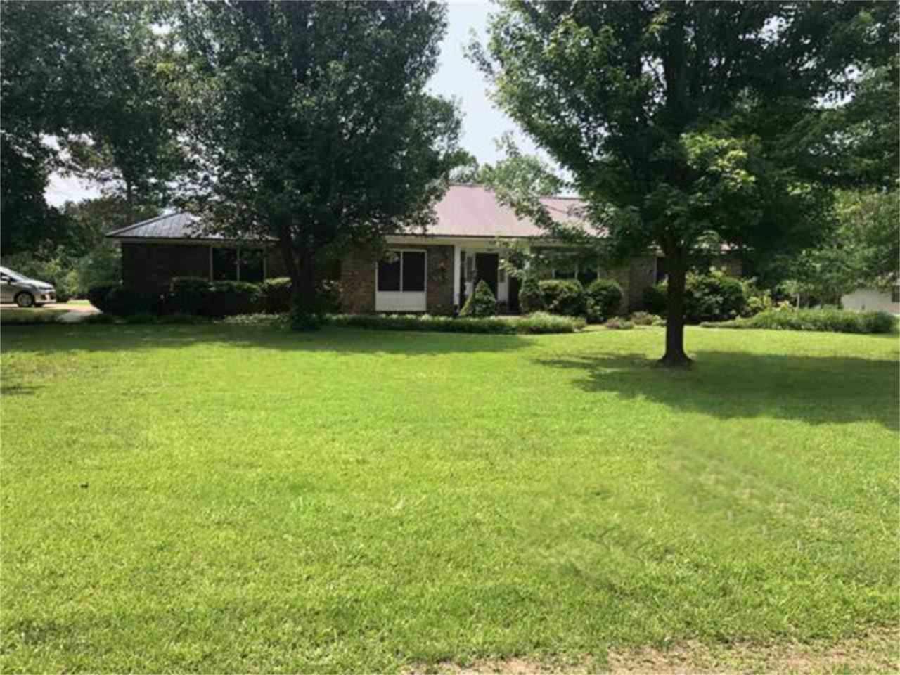 3101 Oakridge Dr. - Photo 1