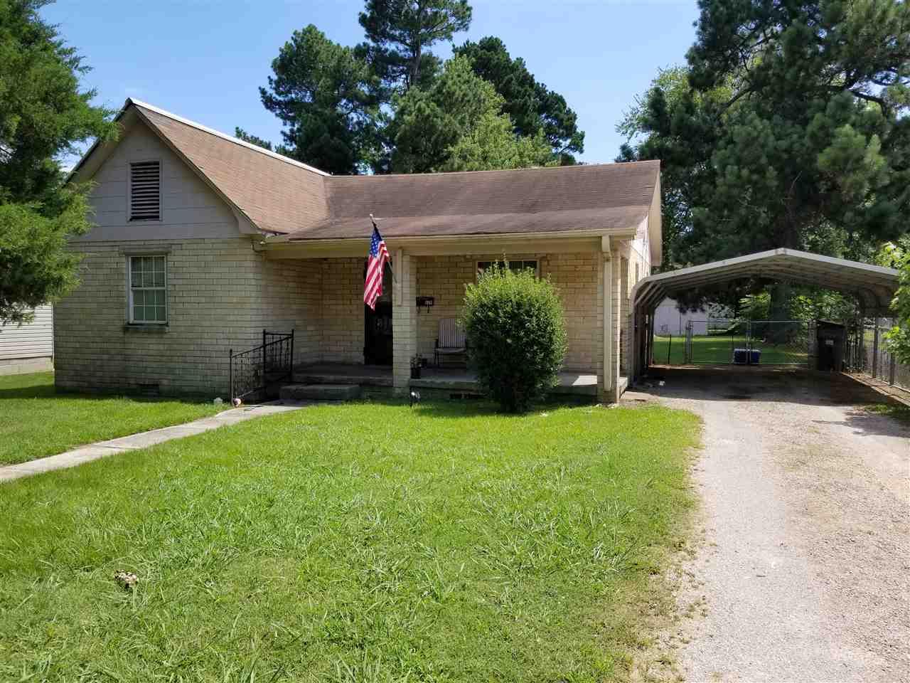 528 Mueller - Photo 1