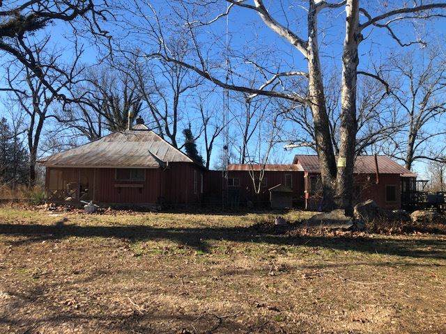 495 Lone Oak - Photo 1