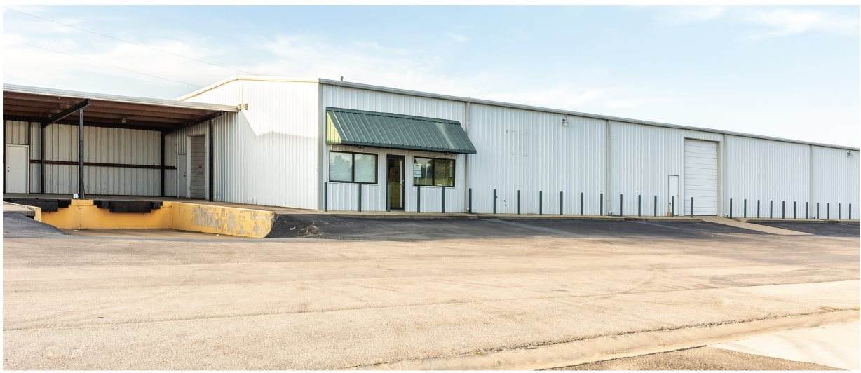 2500 Commerce - Photo 1