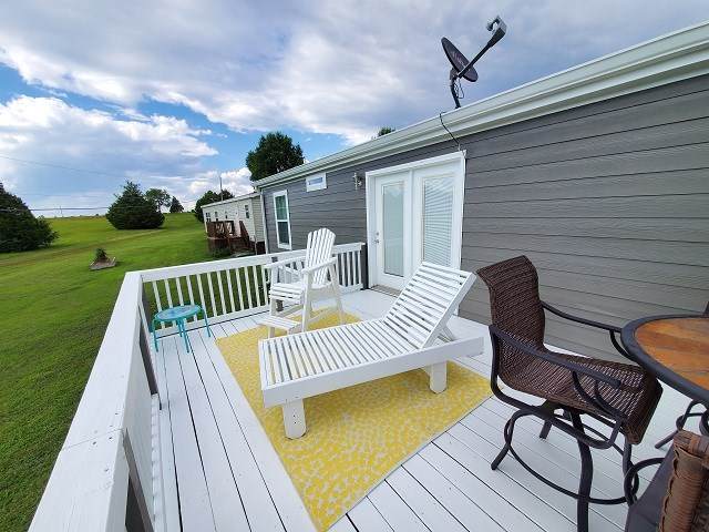 271 Winding River Drive - Photo 1