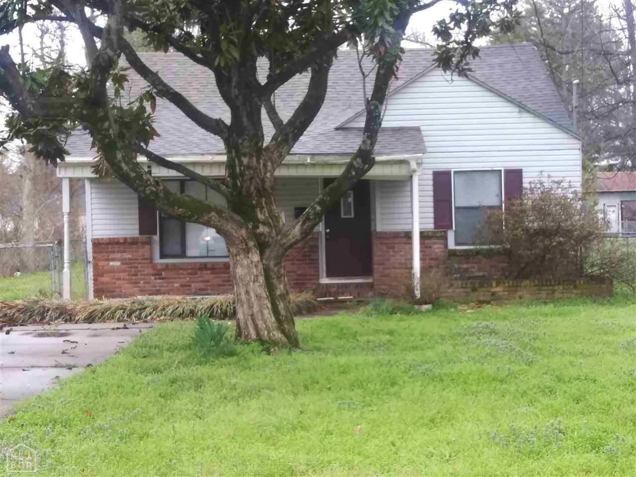 805 Franklin - Photo 1