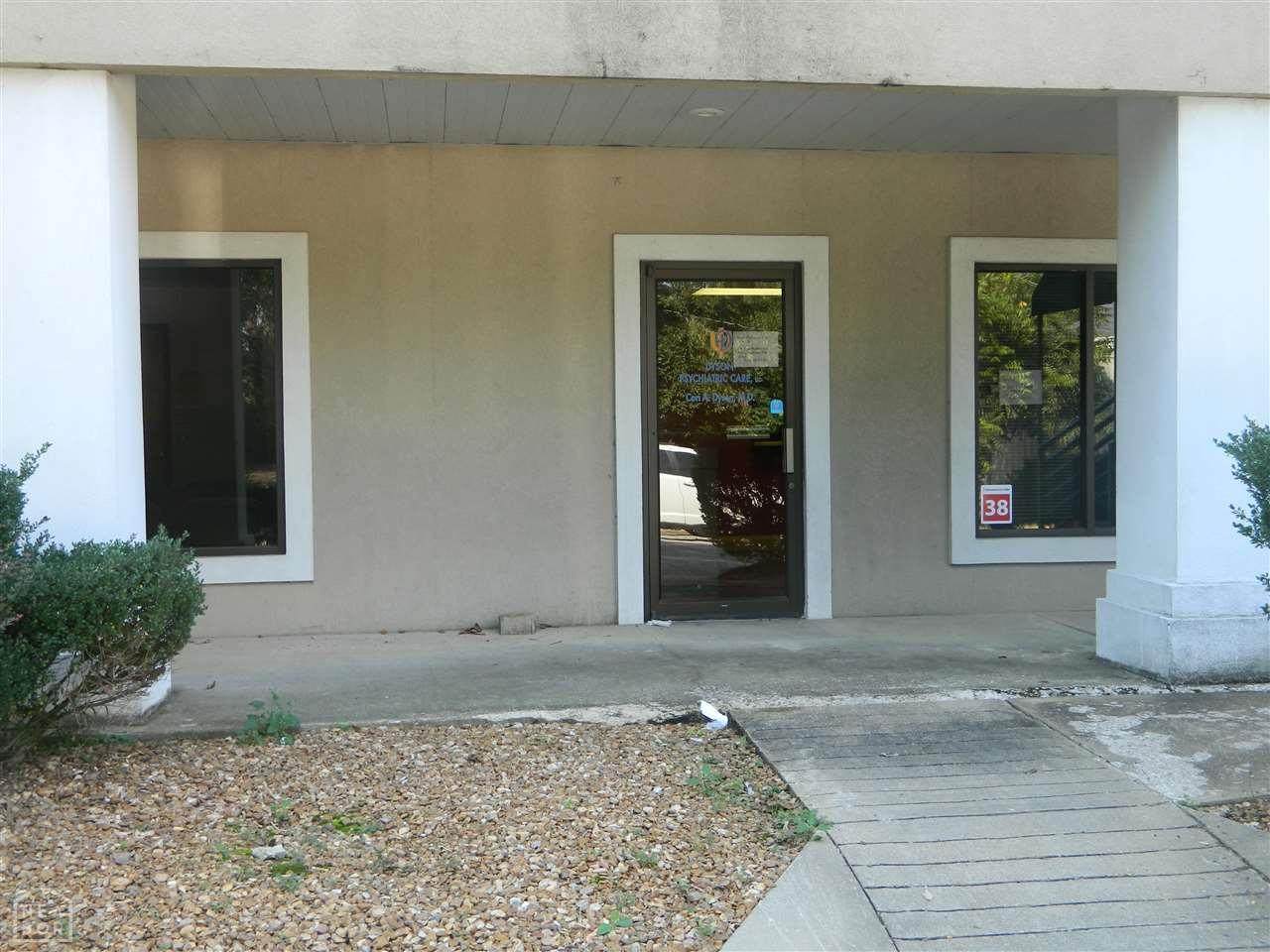 820 Matthews, Suite F - Photo 1