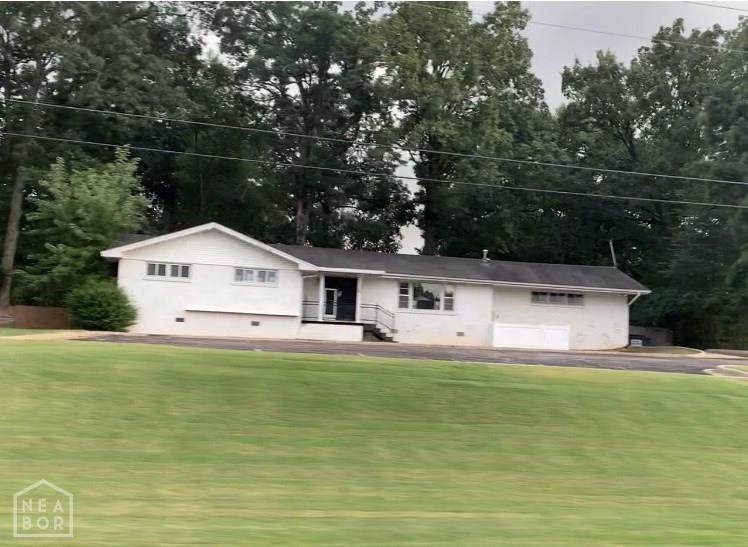627 Parker - Photo 1