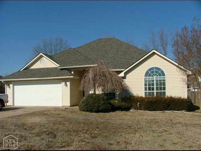 402 Greenmeadow Lane - Photo 1