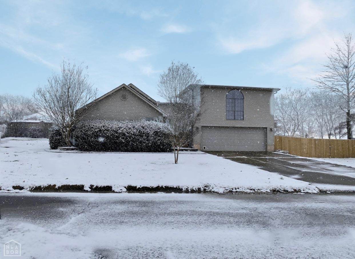 114 Janis Drive - Photo 1