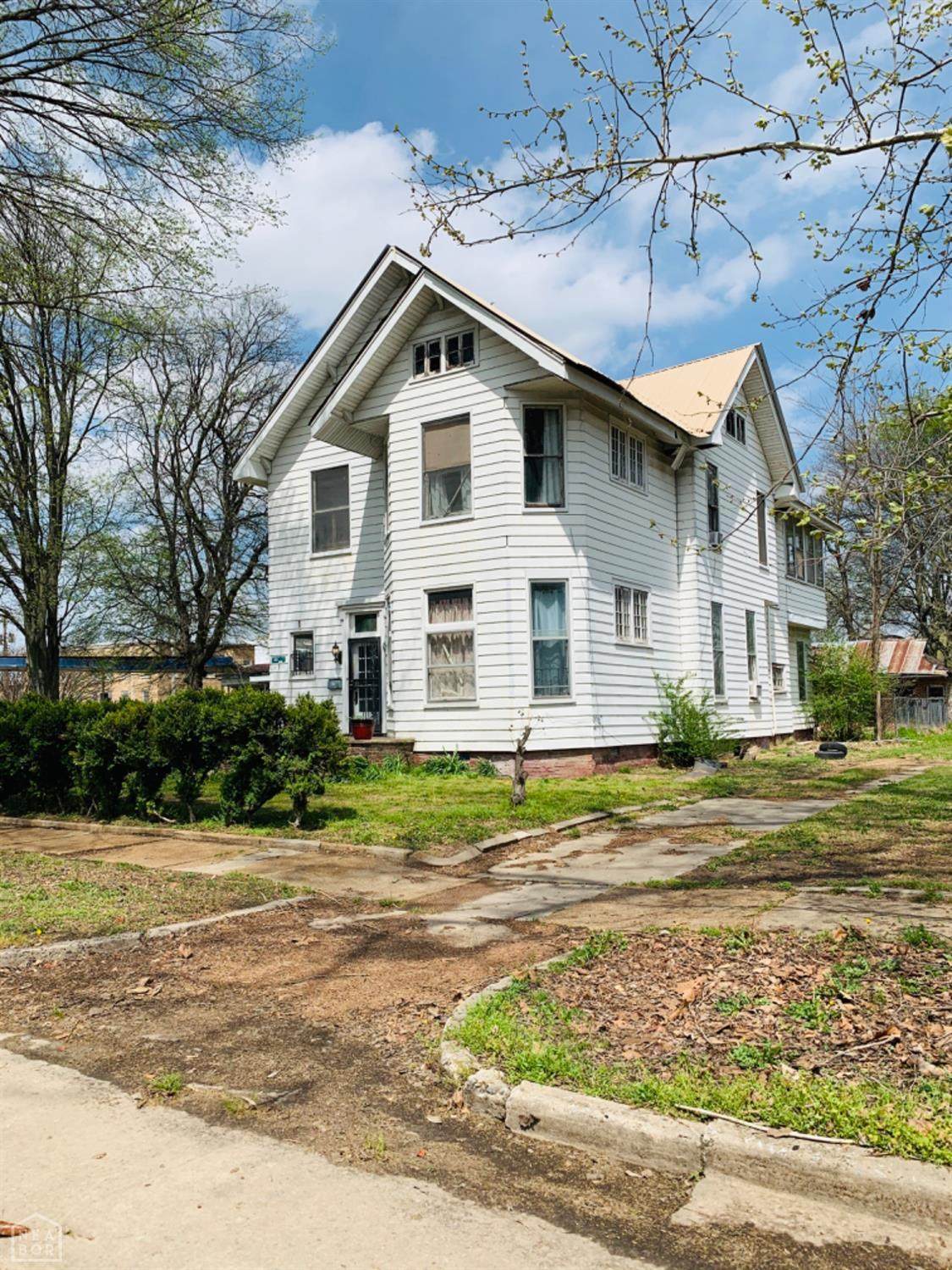 310 Hazel - Photo 1