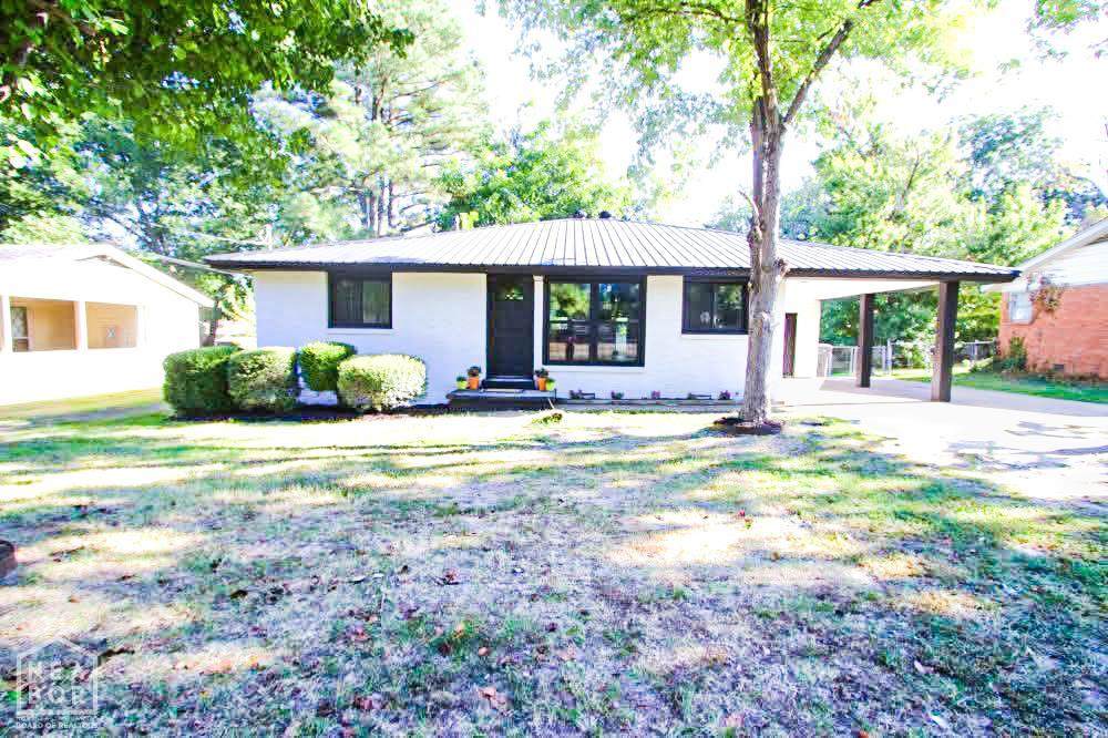 2721 Primrose - Photo 1