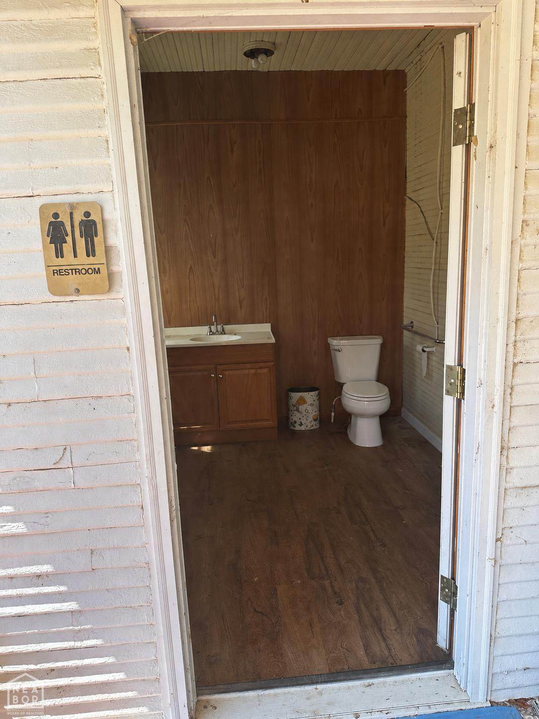 https://bt-photos.global.ssl.fastly.net/jonesboro/orig_boomver_1_10131845-2.jpg