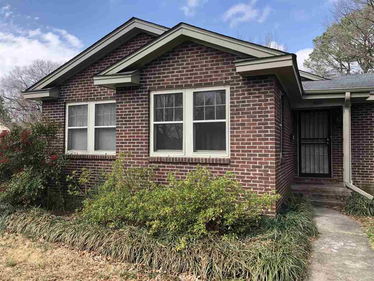1226 Matthews - Photo 1