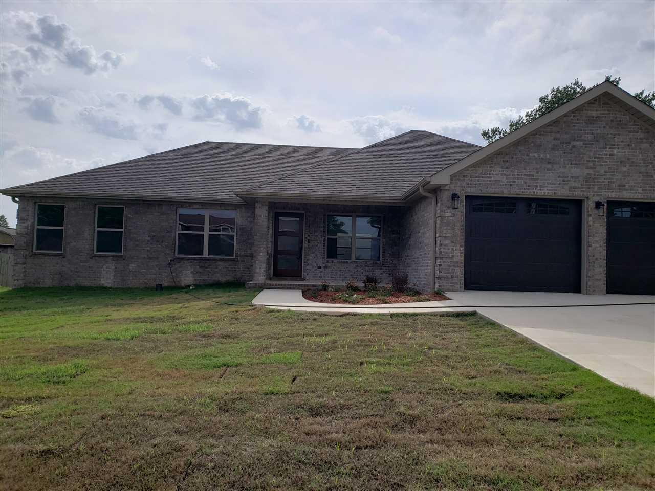 306 Davis Place - Photo 1