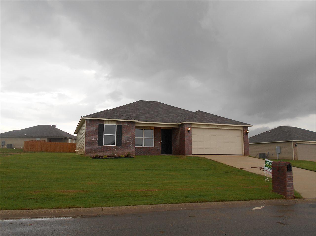 203 Harper Drive - Photo 1