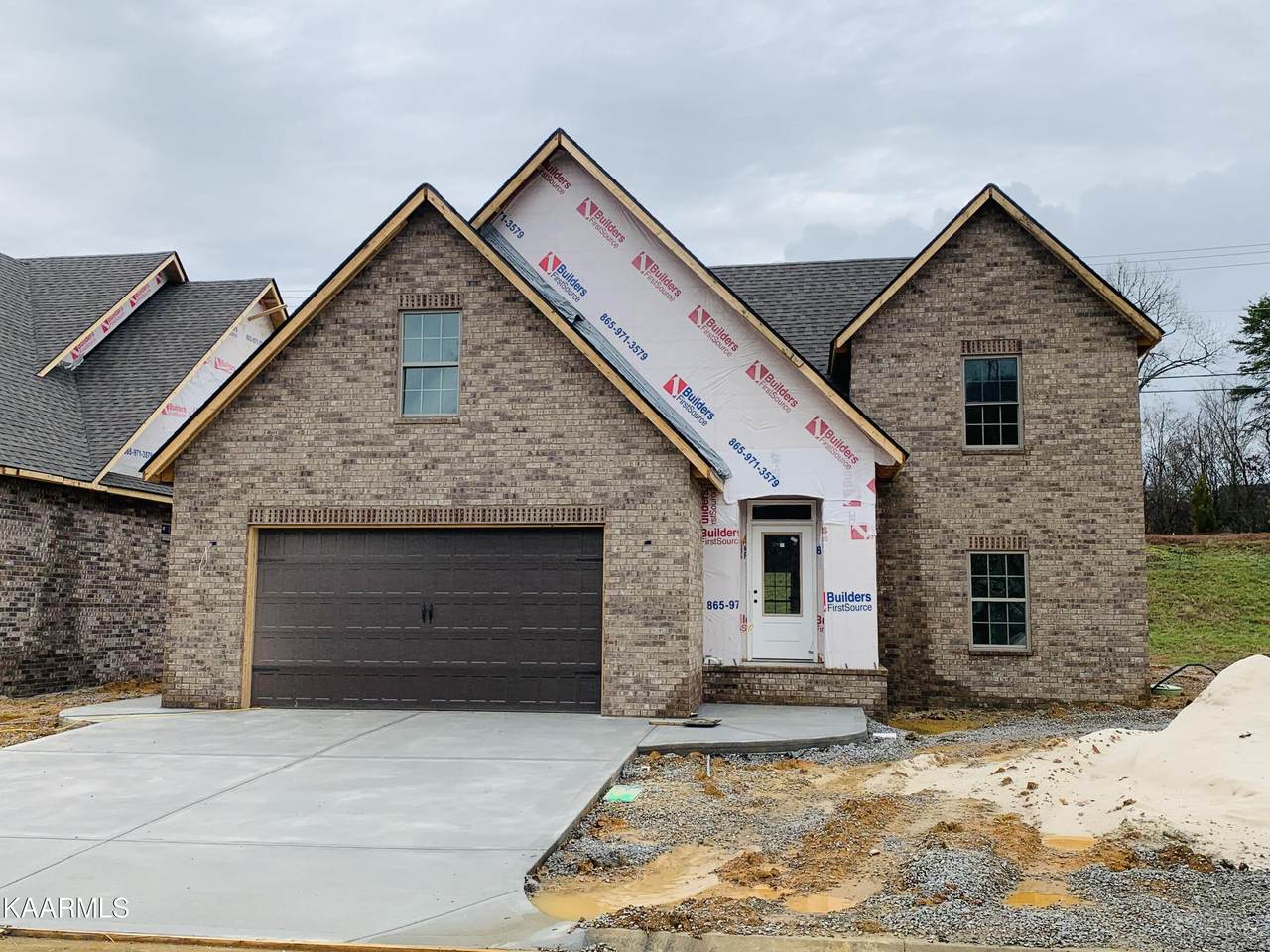 8411 Sand Trap Lane - Photo 1