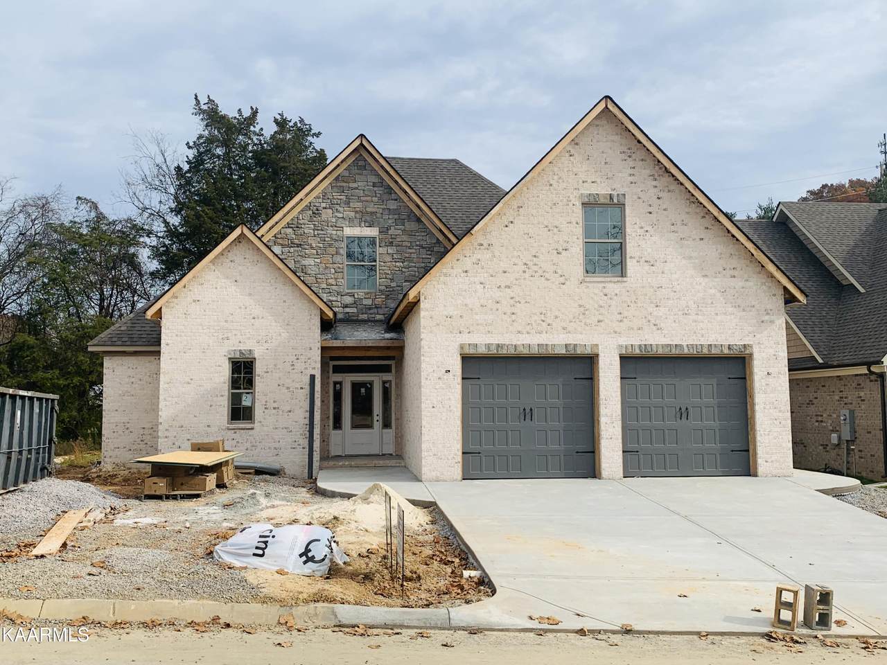912 Westland Creek Blvd - Photo 1