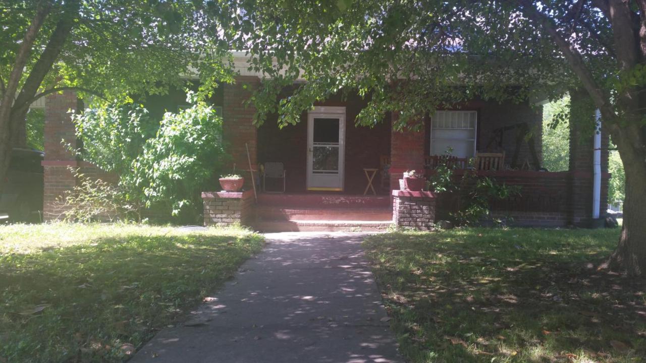 481 Mcghee St - Photo 1