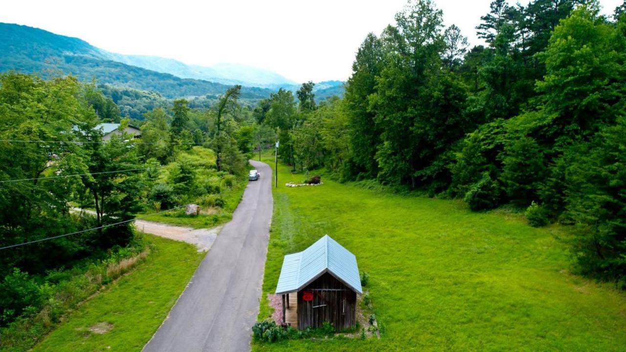 Tomahawk Drive - Photo 1