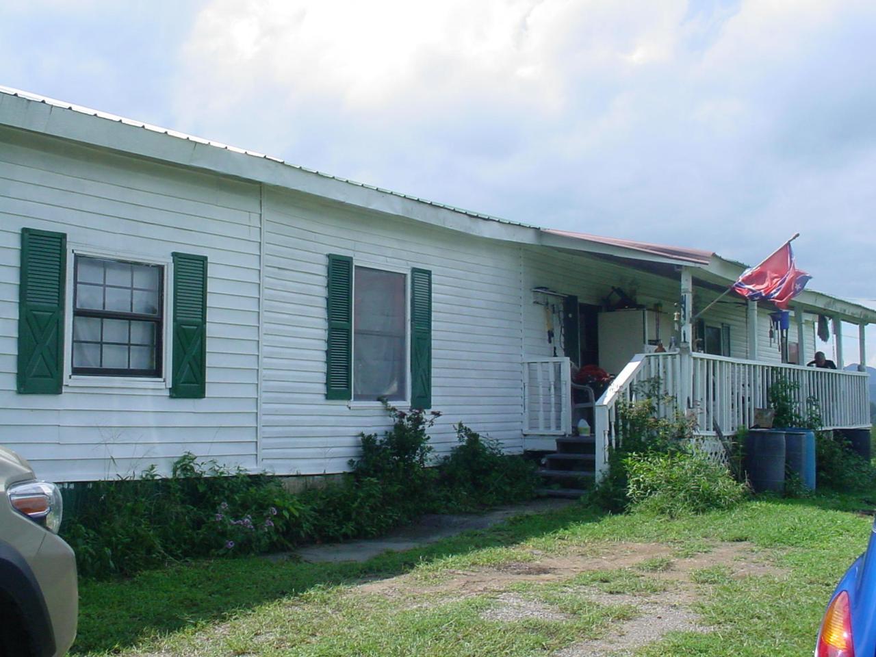 1910 Pleasant Ridge Rd - Photo 1