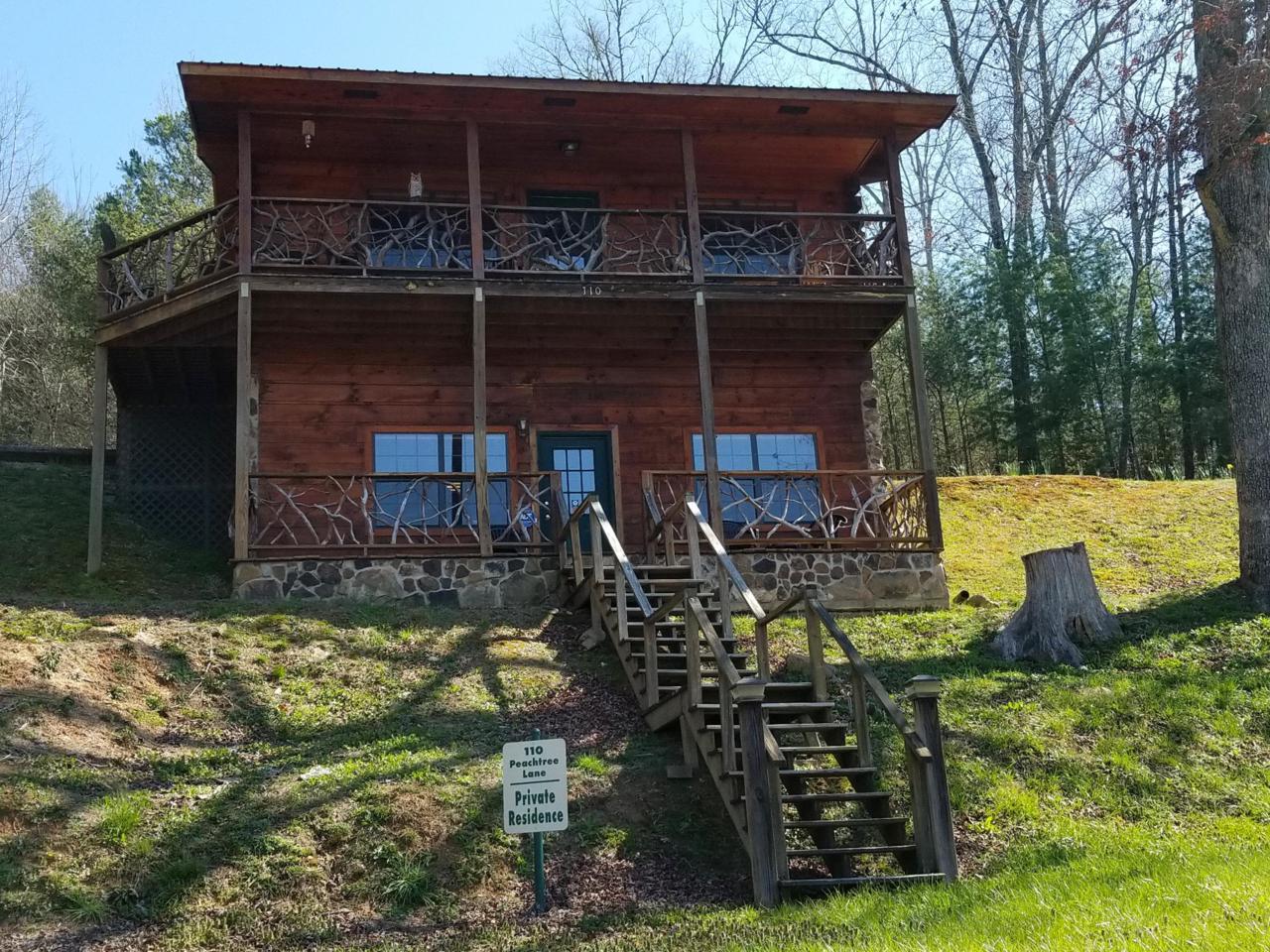 110 Peachtree Lane - Photo 1