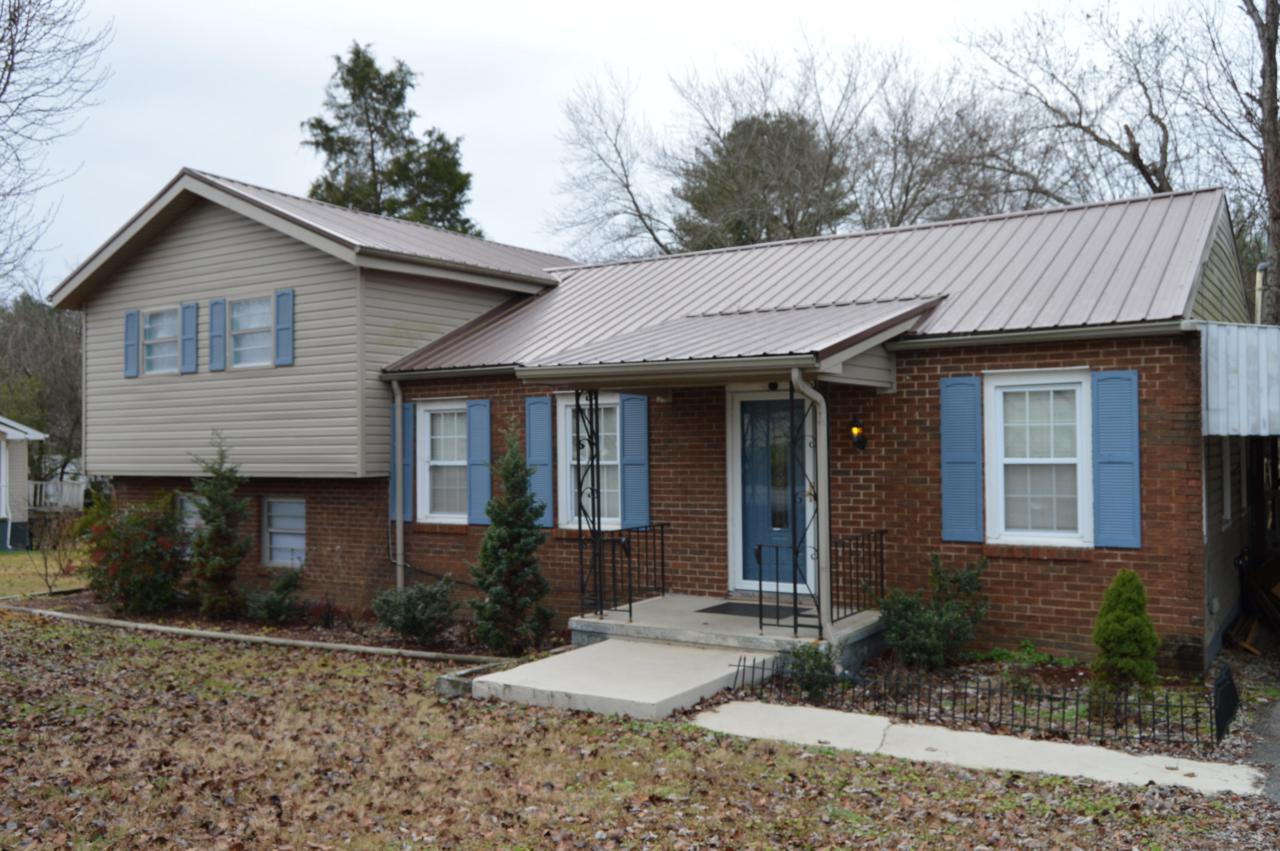 204 Carroll Drive - Photo 1