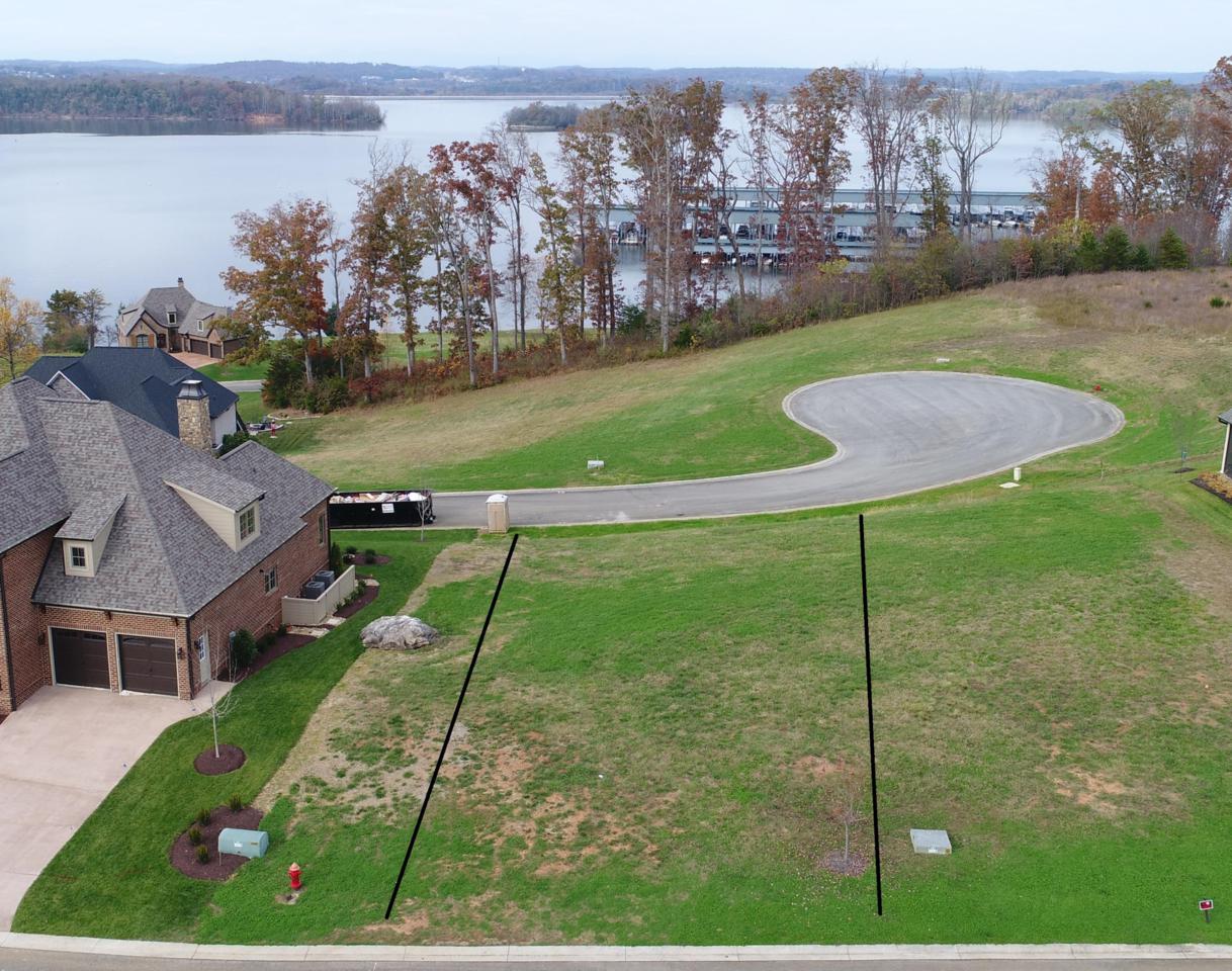 696 Champions Way - Photo 1