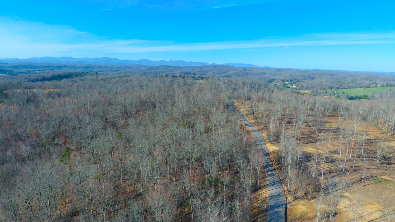 600 Travellers Way - Photo 1