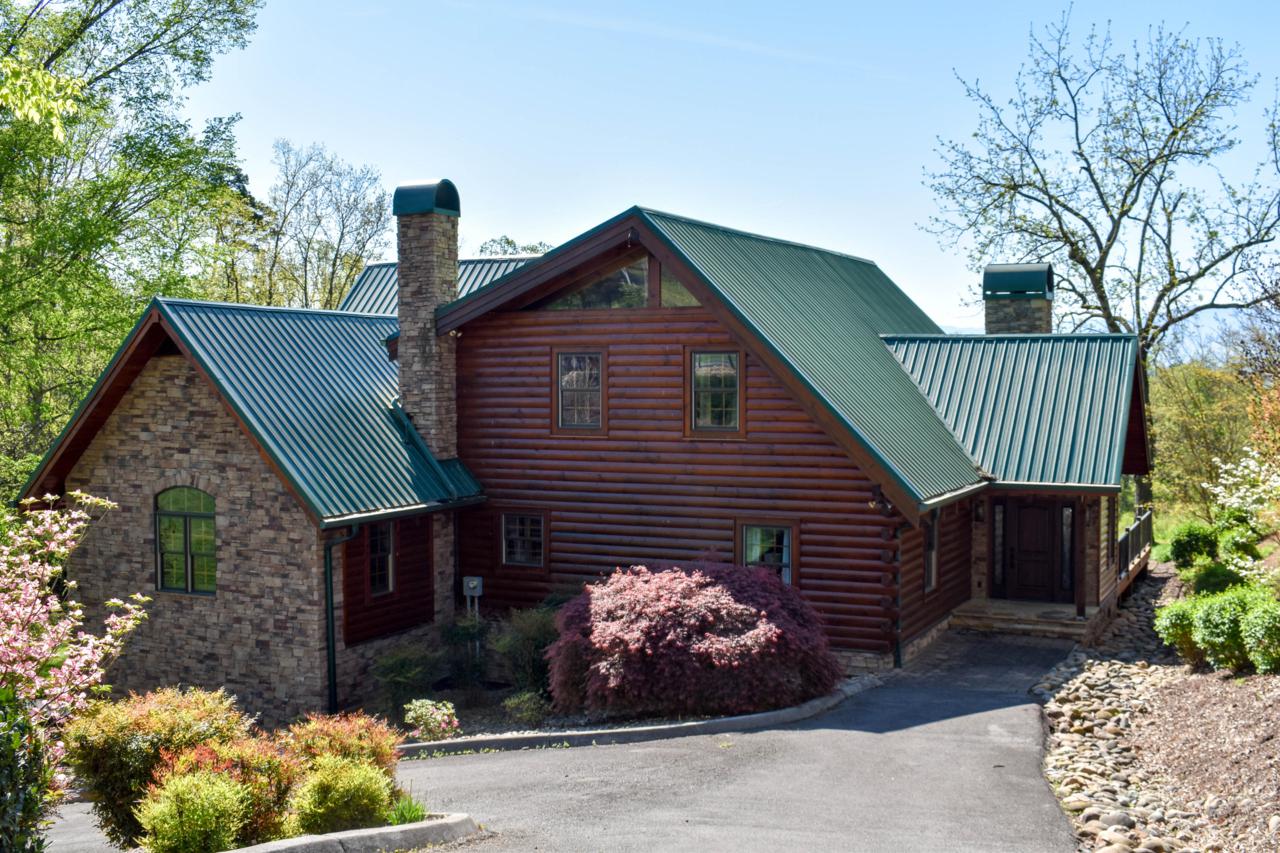 959 Hill Top Lane - Photo 1