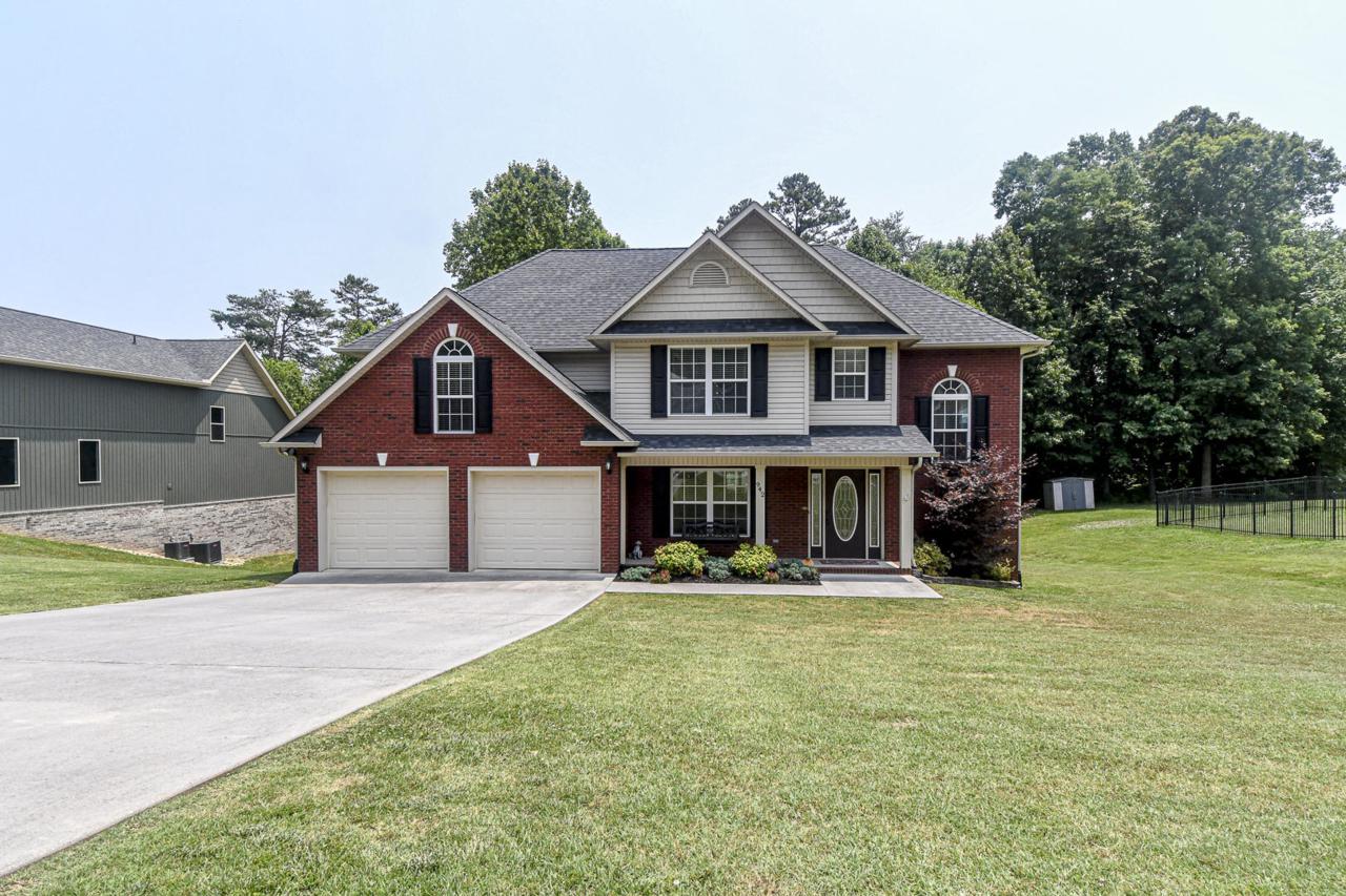 942 Jasmine Lane - Photo 1