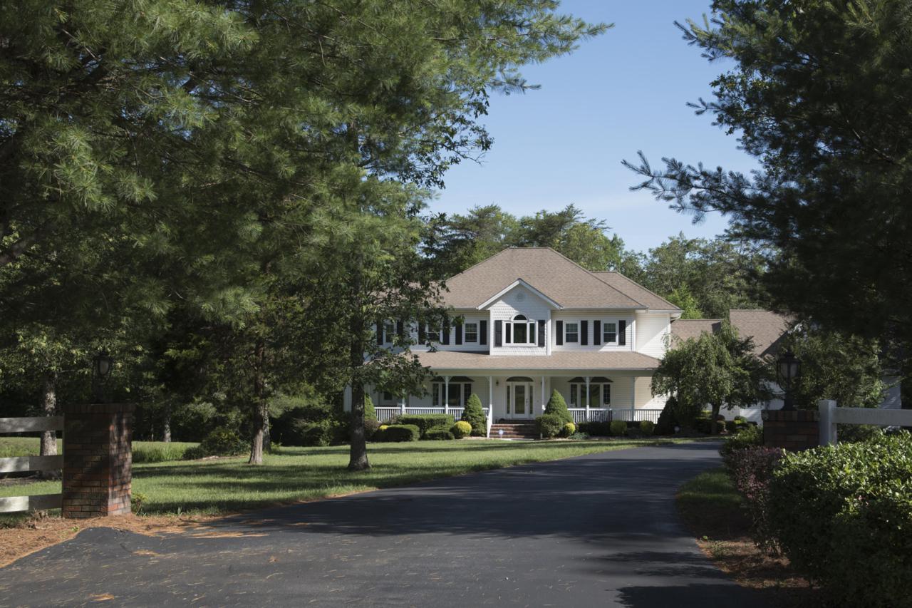 16 Basses Creek Lane - Photo 1