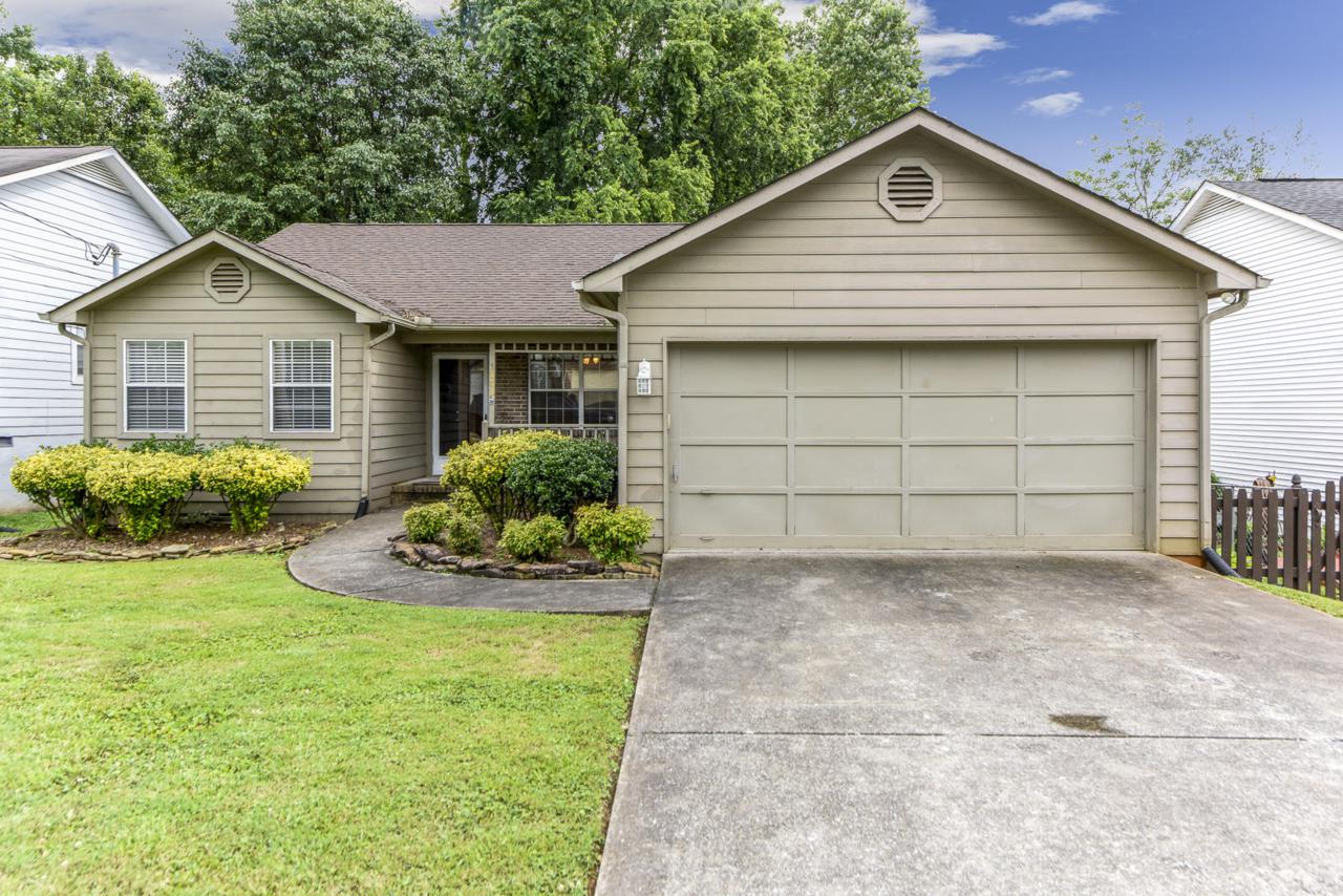 1333 Woodridge Drive - Photo 1