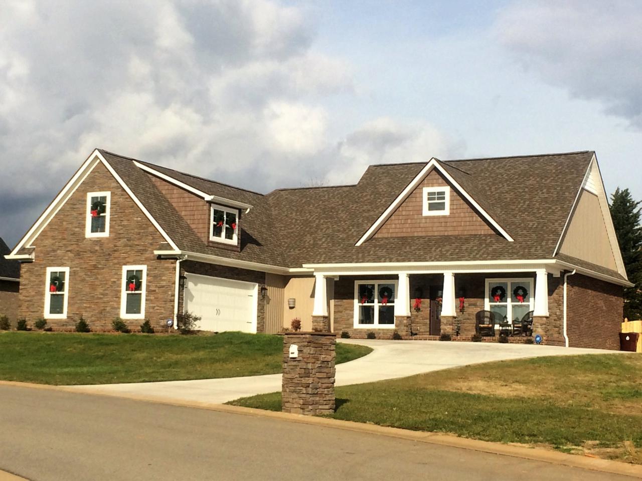1624 Inverness Drive - Photo 1