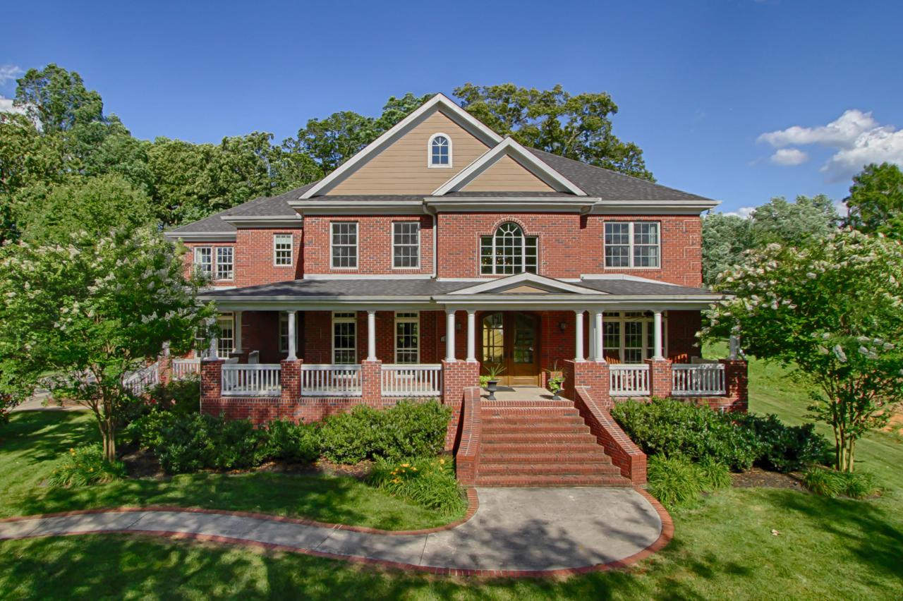 124 Charles Earl Lane - Photo 1