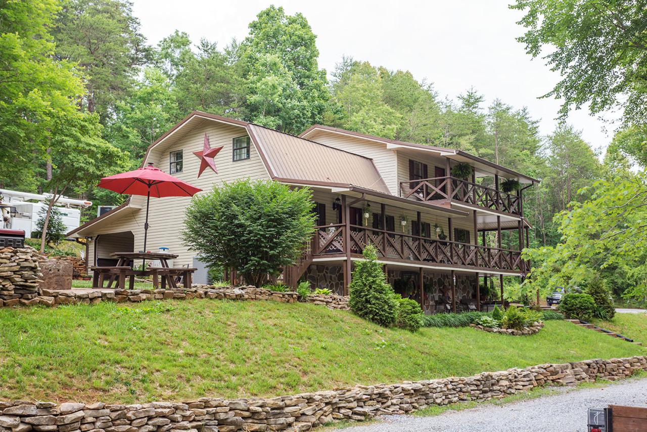 241 Homestead Rd - Photo 1