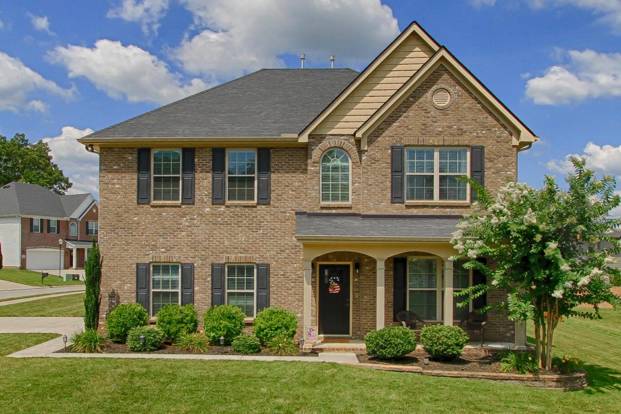 1752 Sawgrass Rd - Photo 1