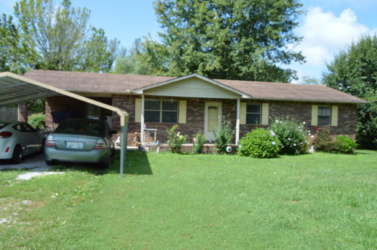 1215 Pomona Rd - Photo 1