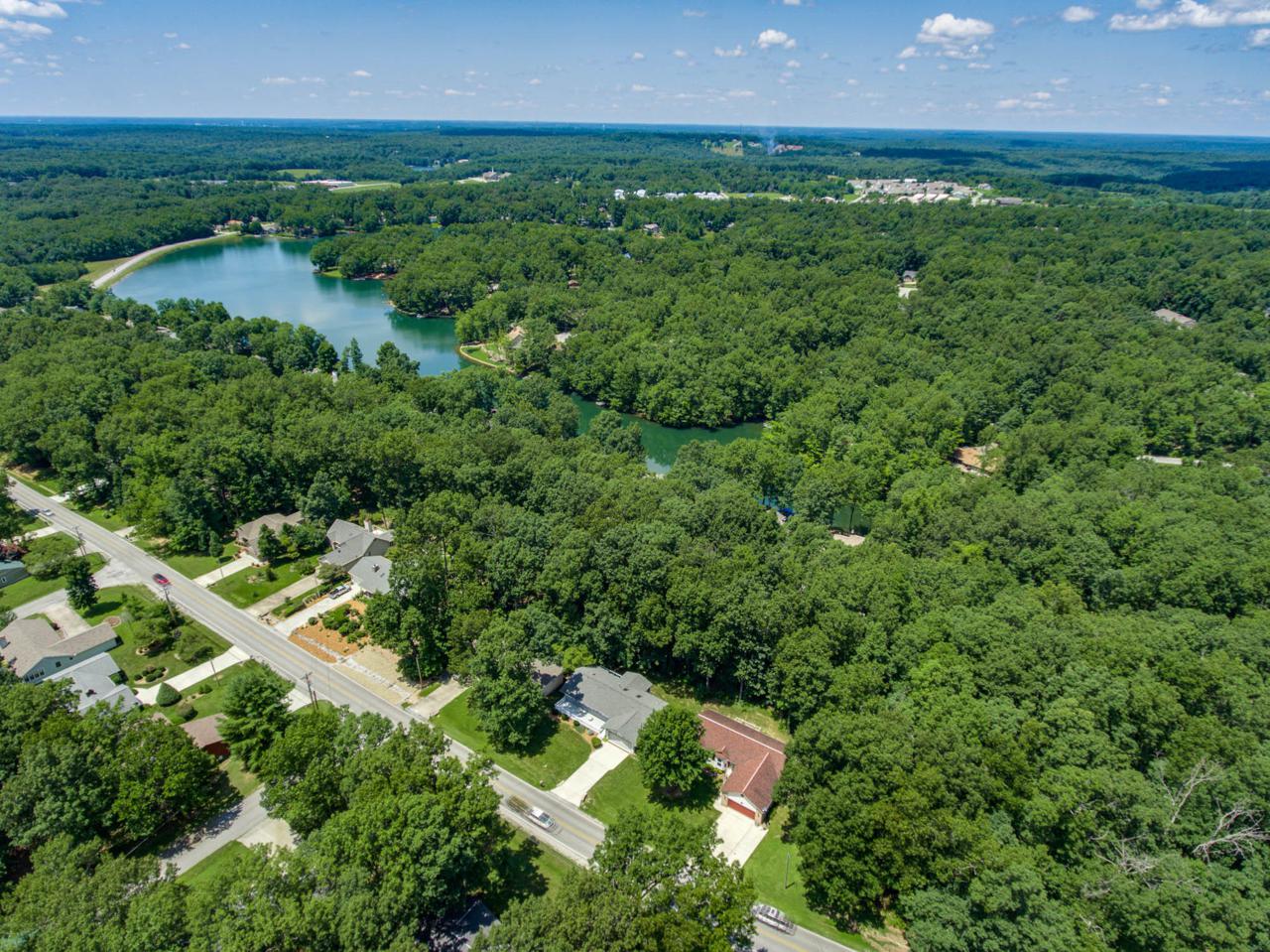 247 Lakeview Drive - Photo 1