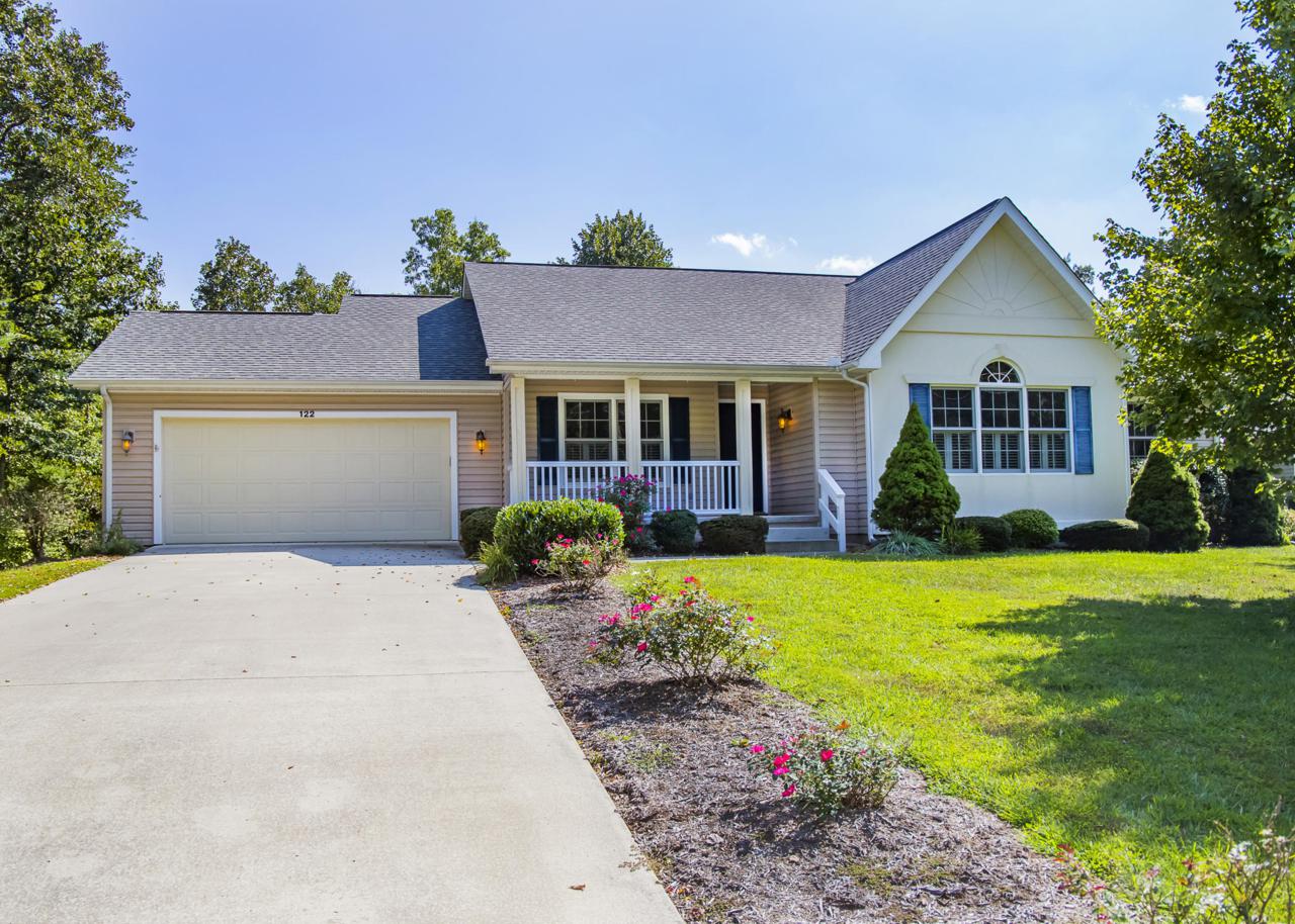 122 Windsor Rd - Photo 1