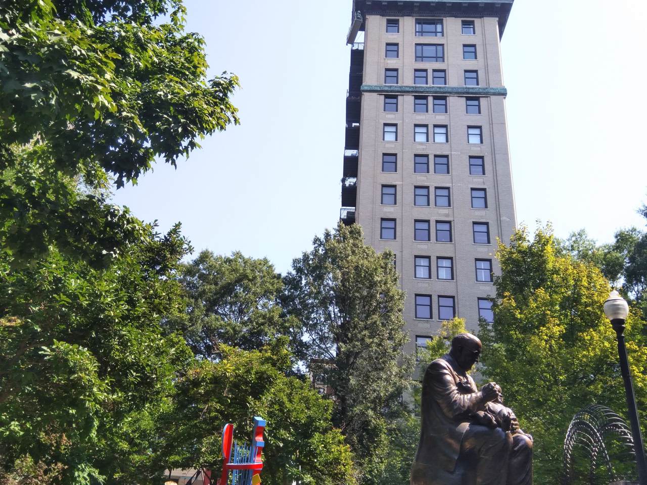 531 Gay St - Photo 1