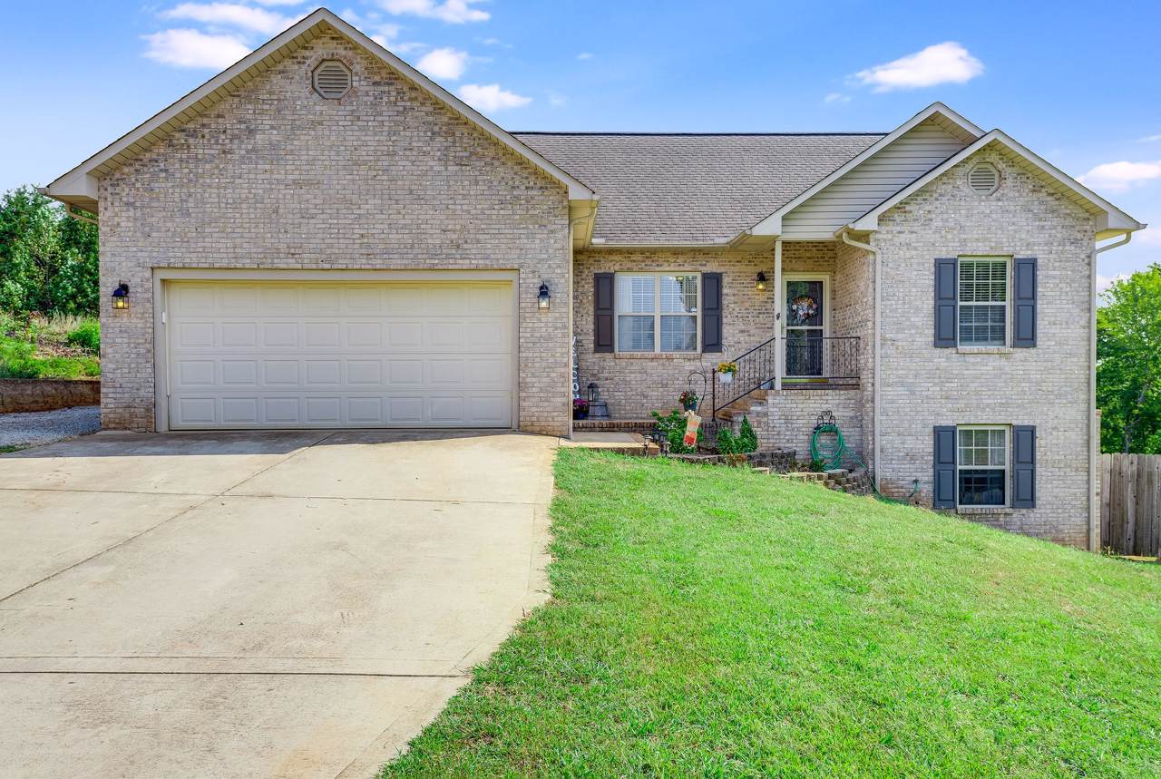 142 Cunningham Blvd - Photo 1