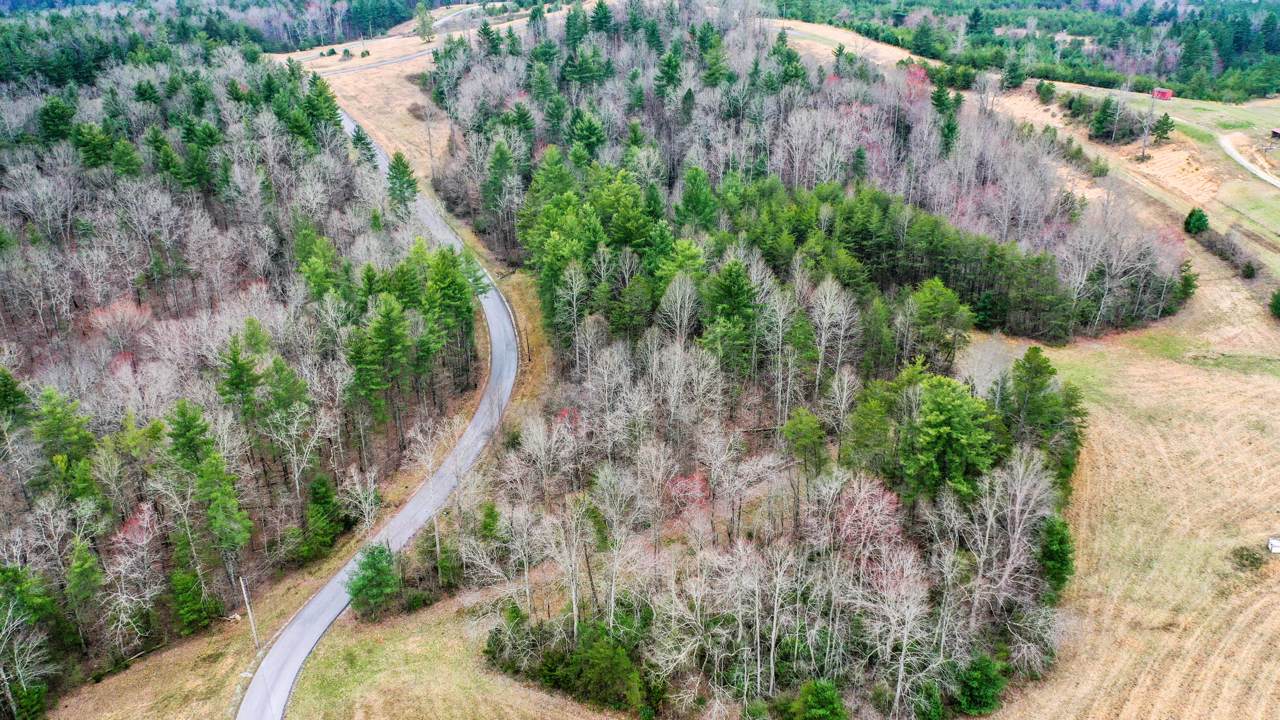 Highway 62 - Photo 1