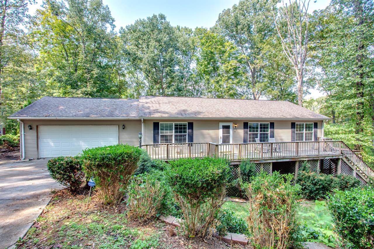 2091 Highpoint Lane - Photo 1