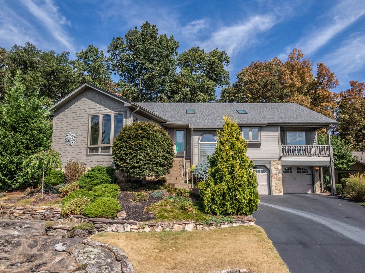 349 Snead Drive - Photo 1