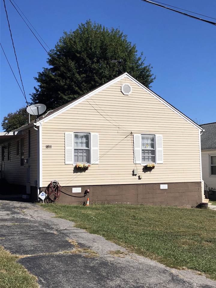 1811 Price Ave - Photo 1