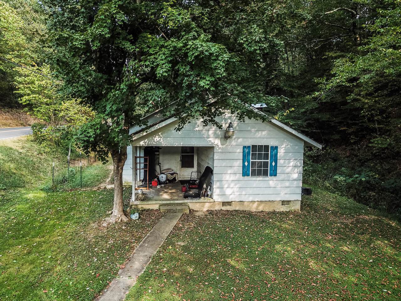 732 Hardin Lane - Photo 1