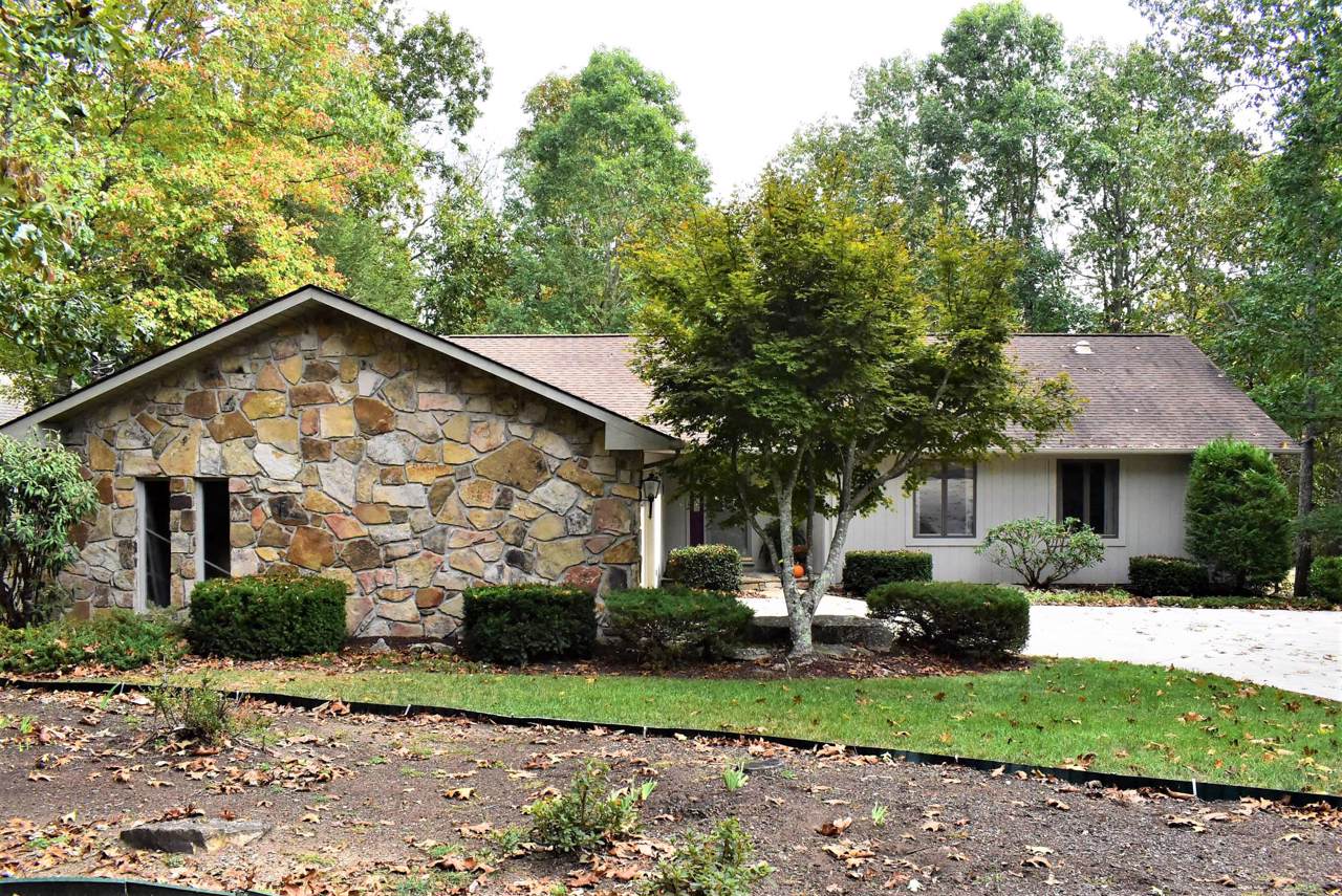 148 Sugarbush Circle - Photo 1