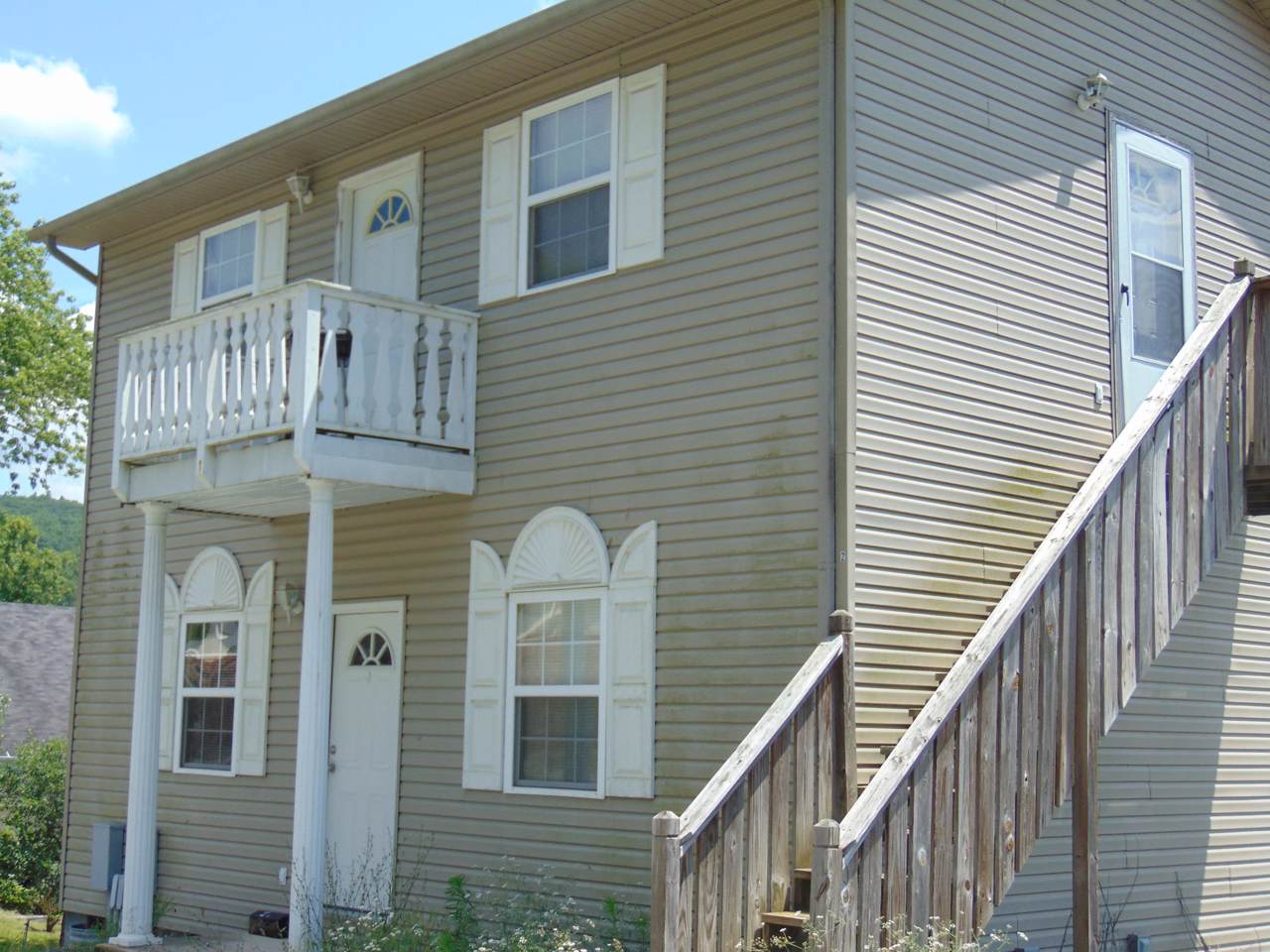 511 Selwyn Ave. - Photo 1
