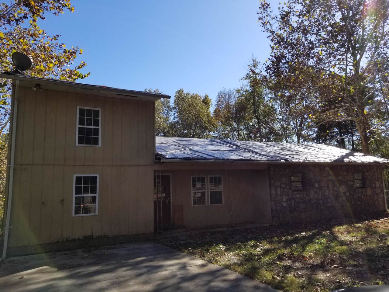 4154 Burnett Rd - Photo 1