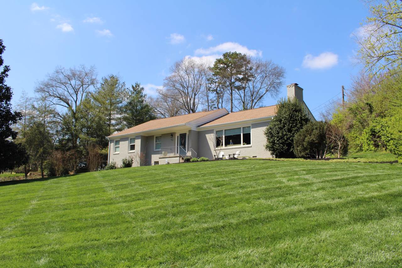 629 Cherokee Blvd - Photo 1