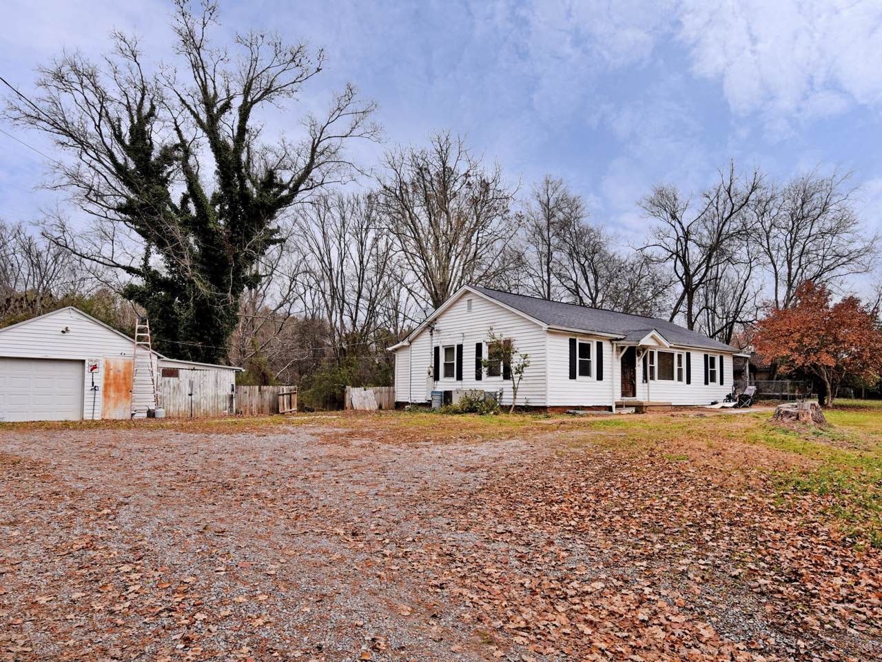 1921 Kimberlin Heights Rd - Photo 1 1921 Kimberlin Heights Rd - Photo 1