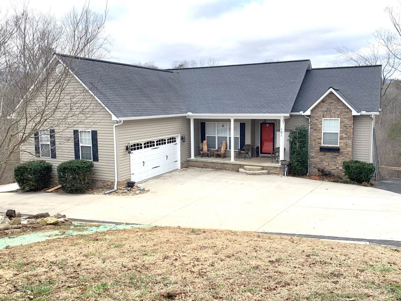 181 Lindy Lane - Photo 1