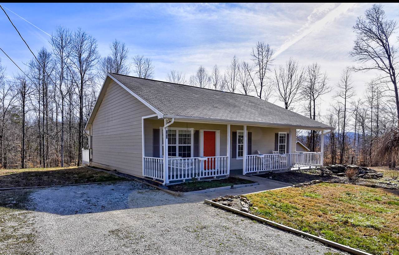 760 Pine Hollow Rd - Photo 1